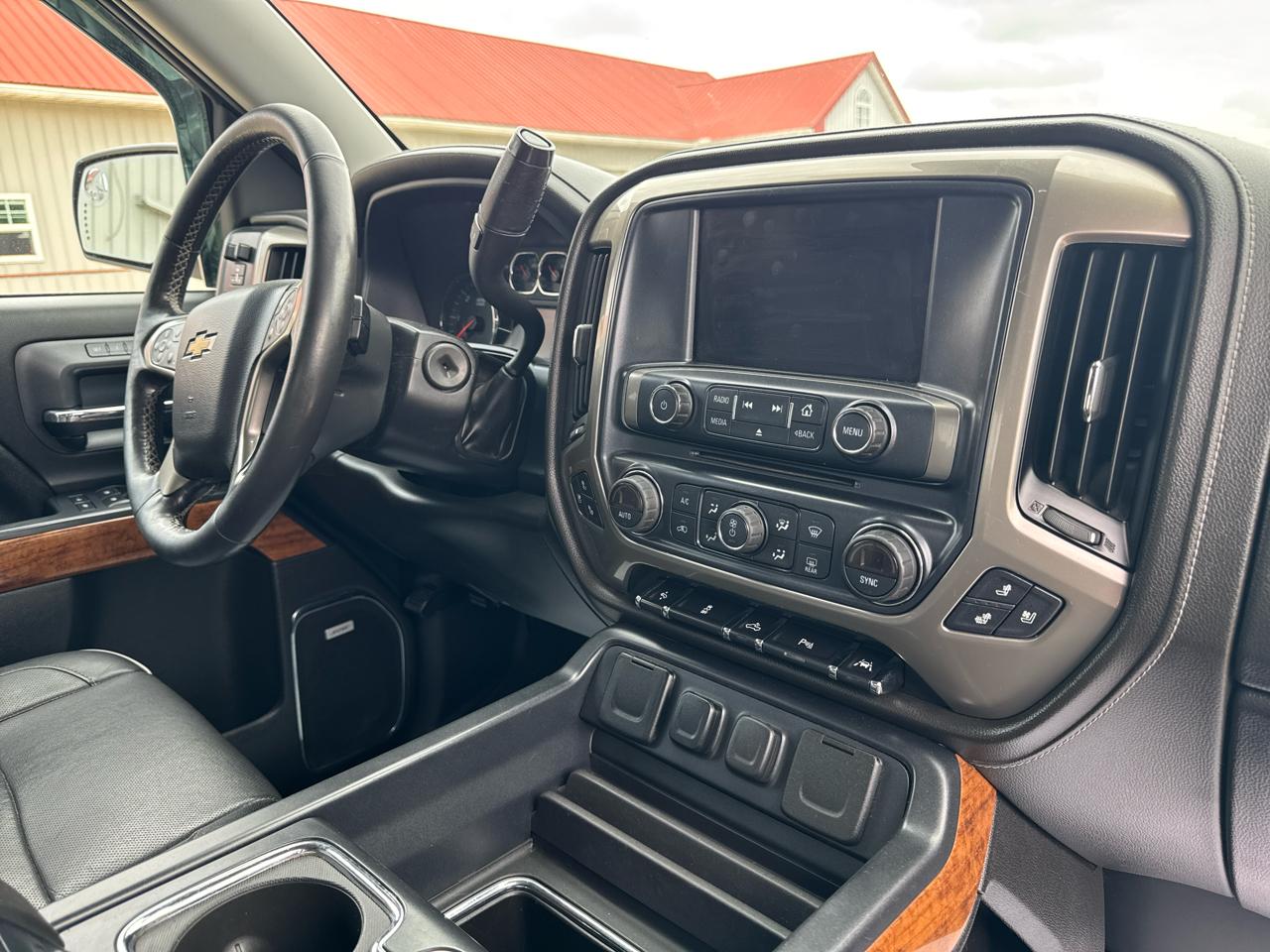 Chevrolet Silverado 1500 4WD Crew Cab 143.5" High Country 2017