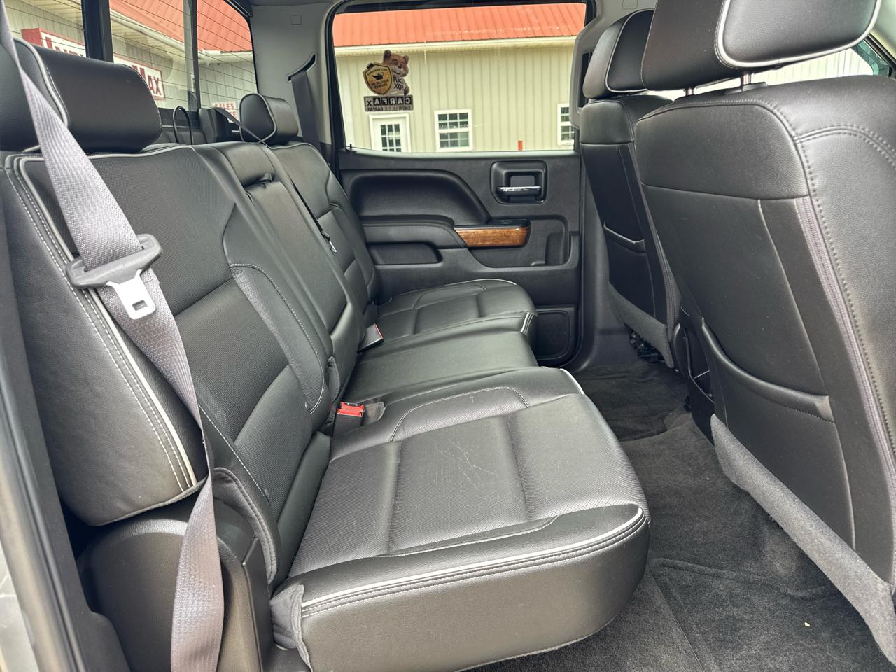 Chevrolet Silverado 1500 4WD Crew Cab 143.5" High Country 2017