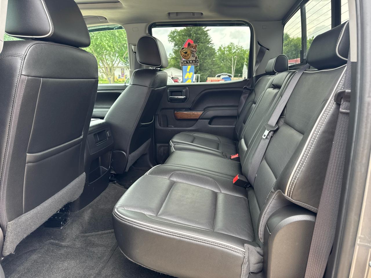 Chevrolet Silverado 1500 4WD Crew Cab 143.5" High Country 2017
