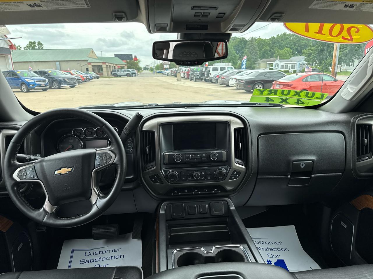Chevrolet Silverado 1500 4WD Crew Cab 143.5" High Country 2017