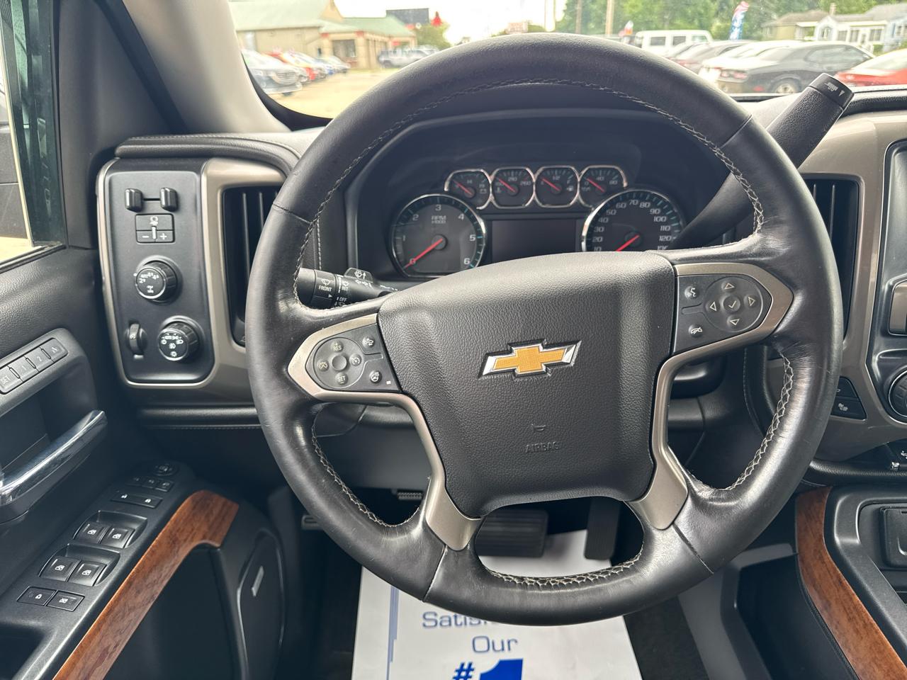 Chevrolet Silverado 1500 4WD Crew Cab 143.5" High Country 2017