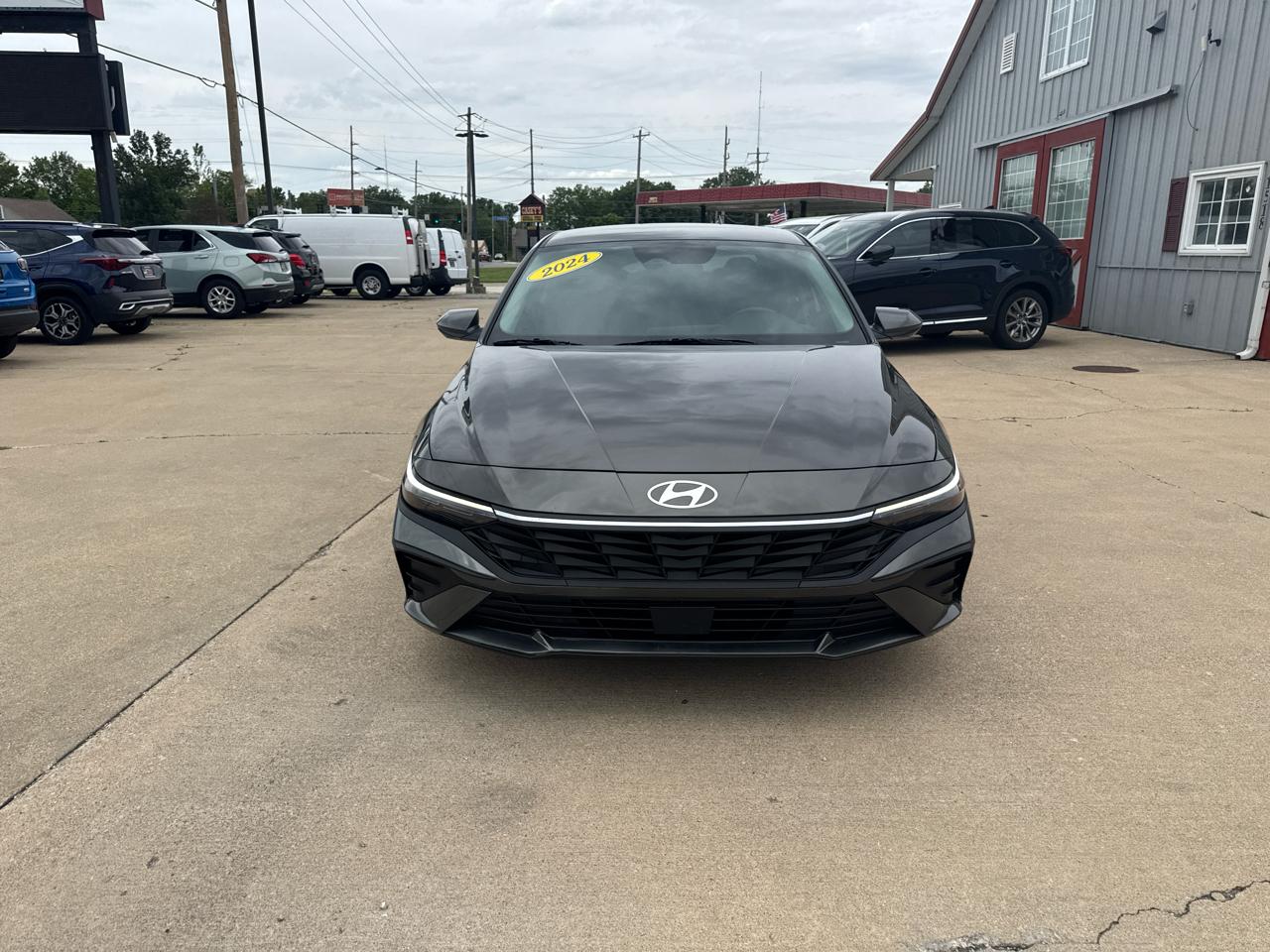 Hyundai Elantra SEL 2024