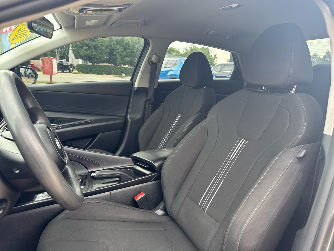 Hyundai Elantra SEL 2024
