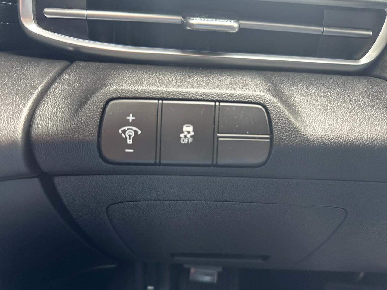 Hyundai Elantra SEL 2024