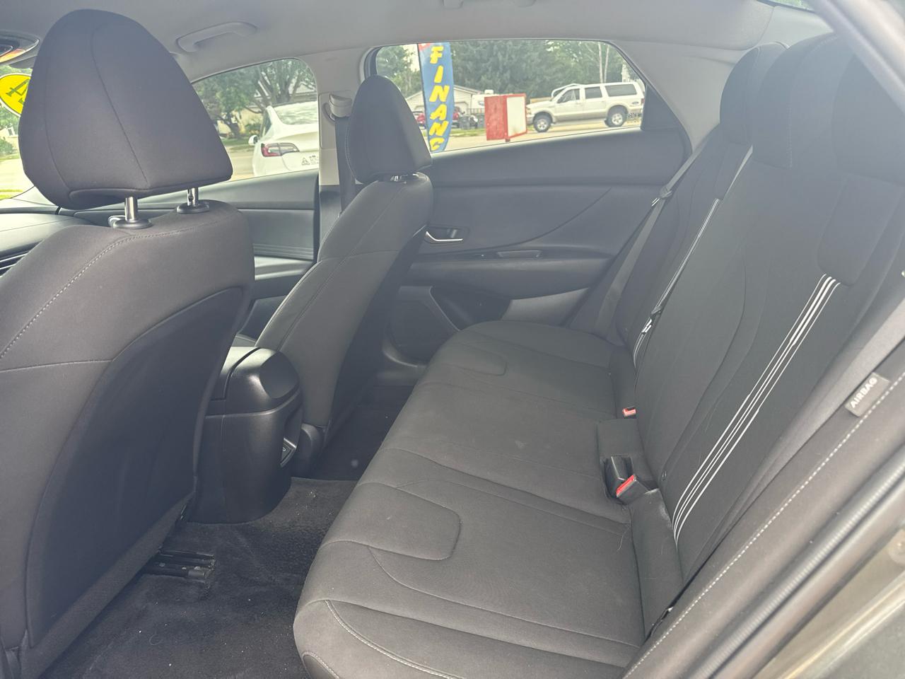 Hyundai Elantra SEL 2024