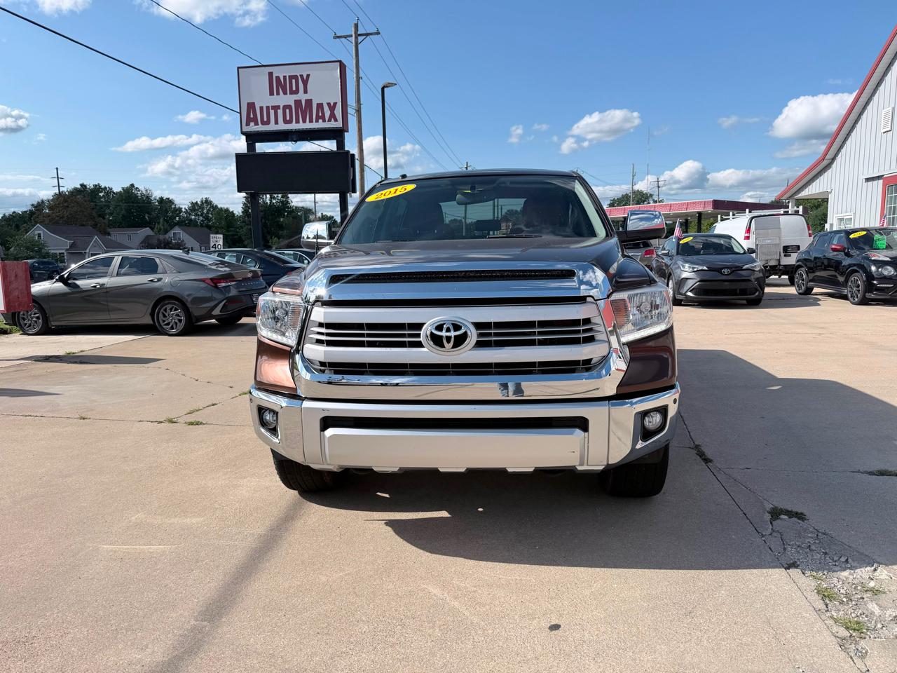 Toyota Tundra Platinum CrewMax 5.7L FFV 4WD 2015