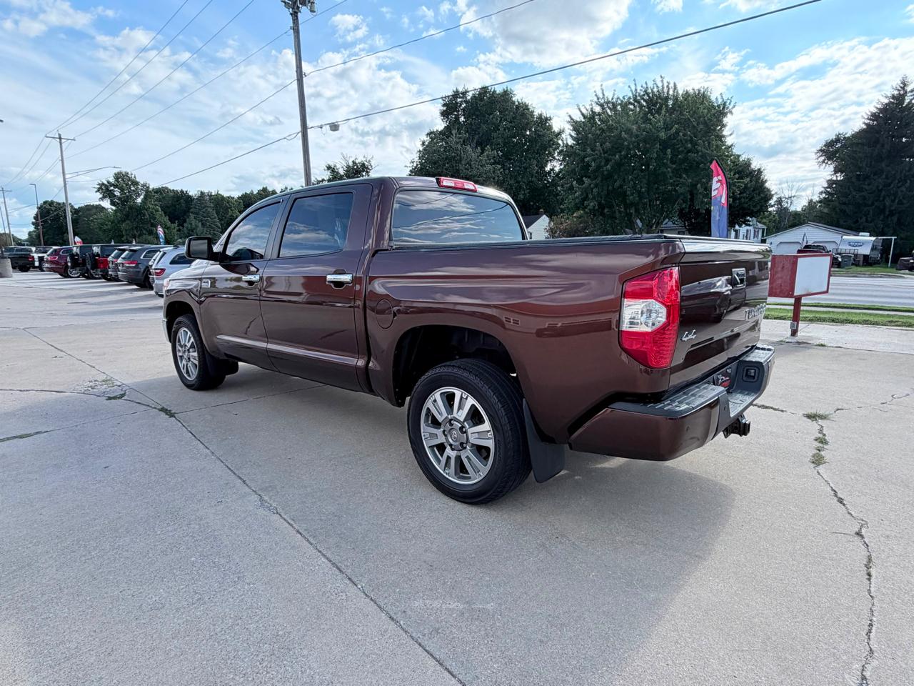 Toyota Tundra Platinum CrewMax 5.7L FFV 4WD 2015