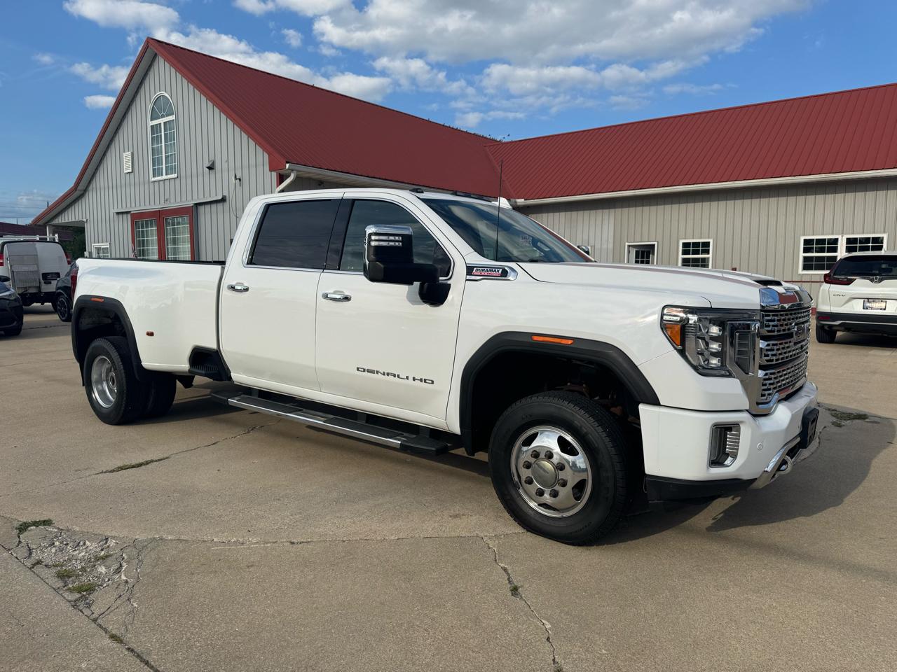 GMC Sierra 3500HD Denali Crew Cab Long Box 4WD 2023