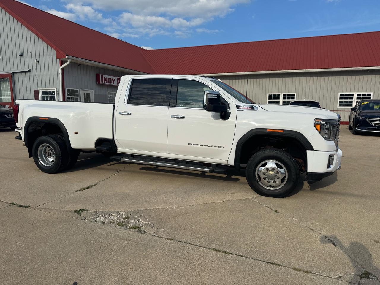 GMC Sierra 3500HD Denali Crew Cab Long Box 4WD 2023