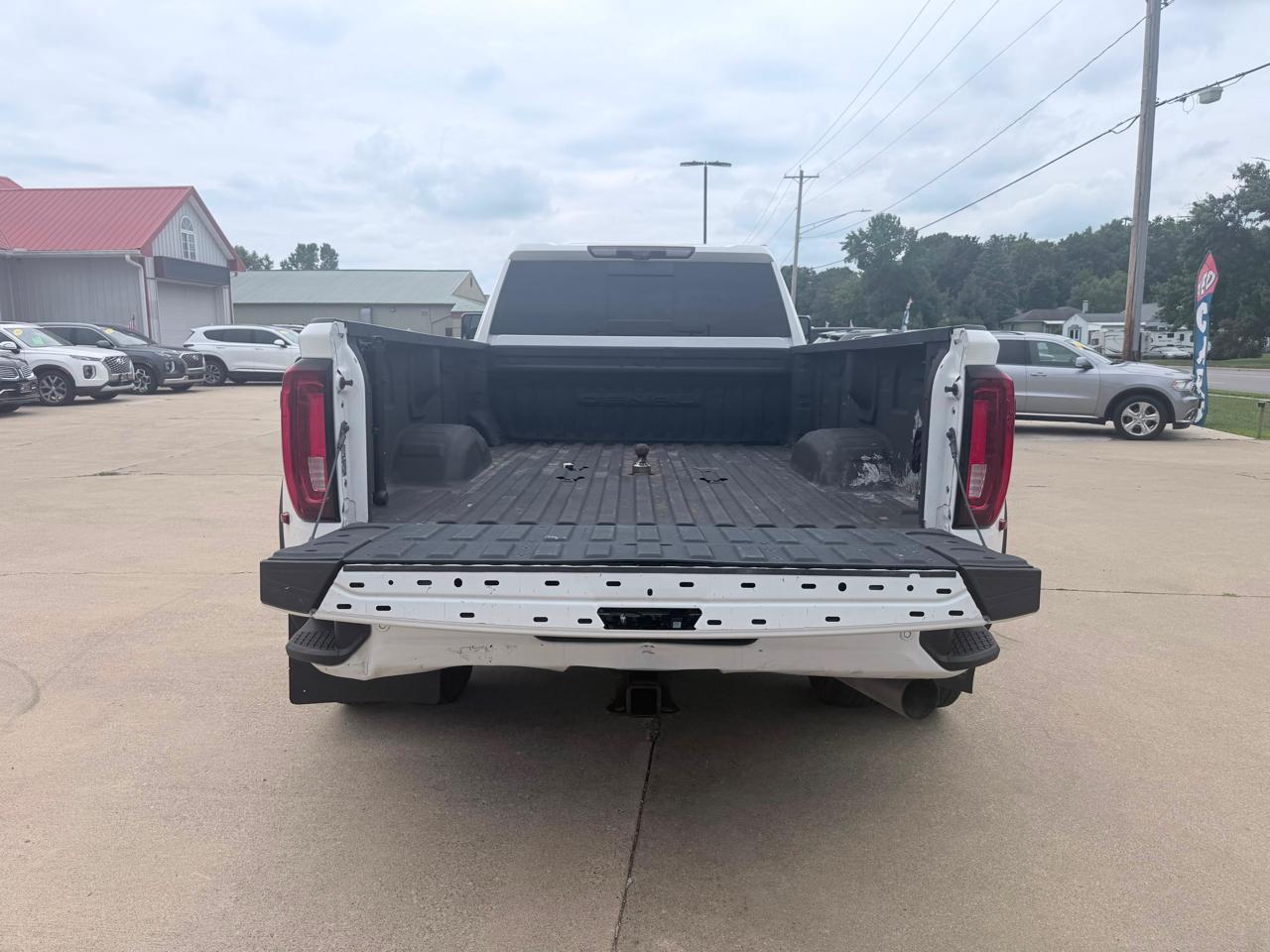 GMC Sierra 3500HD Denali Crew Cab Long Box 4WD 2023