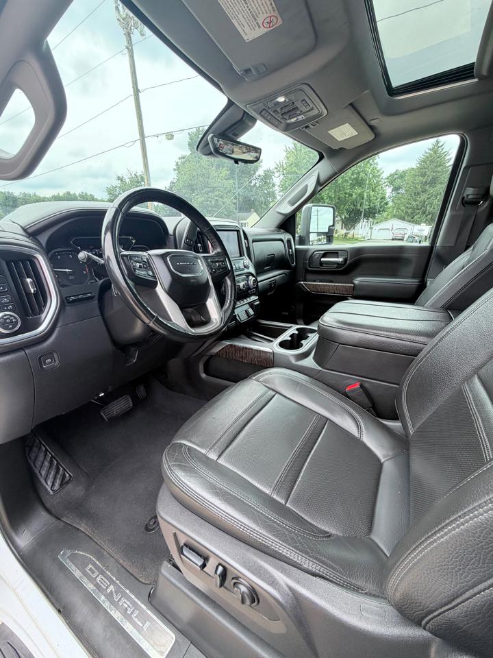 GMC Sierra 3500HD Denali Crew Cab Long Box 4WD 2023