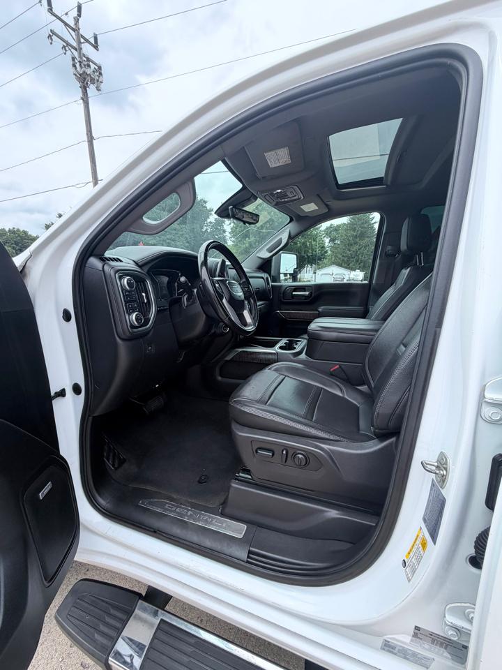GMC Sierra 3500HD Denali Crew Cab Long Box 4WD 2023