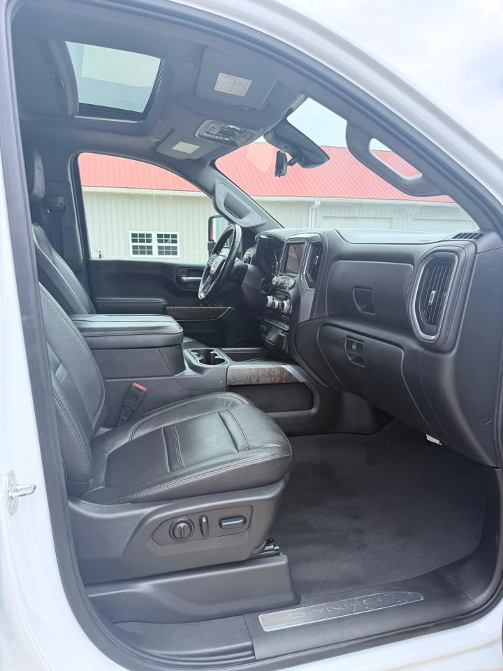 GMC Sierra 3500HD Denali Crew Cab Long Box 4WD 2023