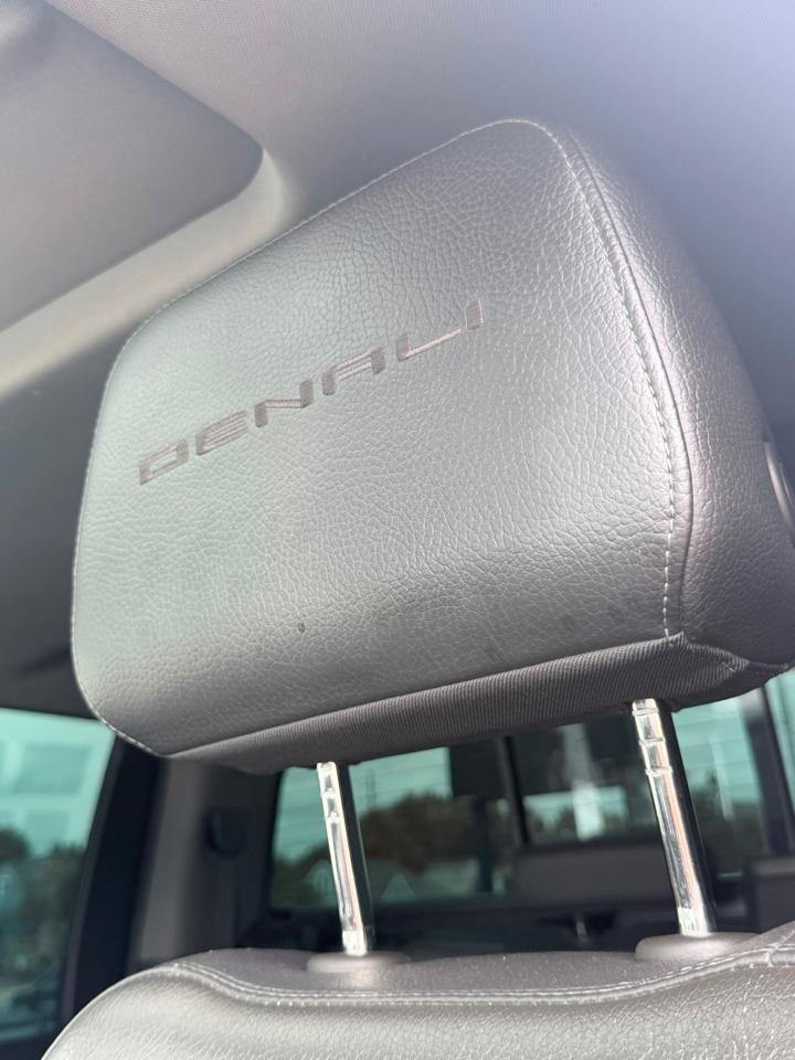 GMC Sierra 3500HD Denali Crew Cab Long Box 4WD 2023