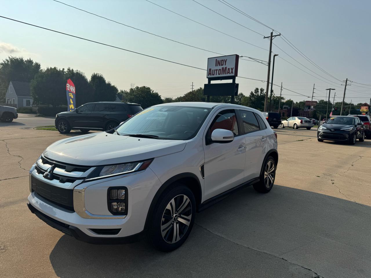 Mitsubishi Outlander Sport 2.0 ES 4WD 2024