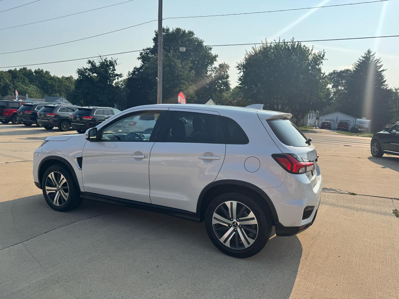 Mitsubishi Outlander Sport 2.0 ES 4WD 2024