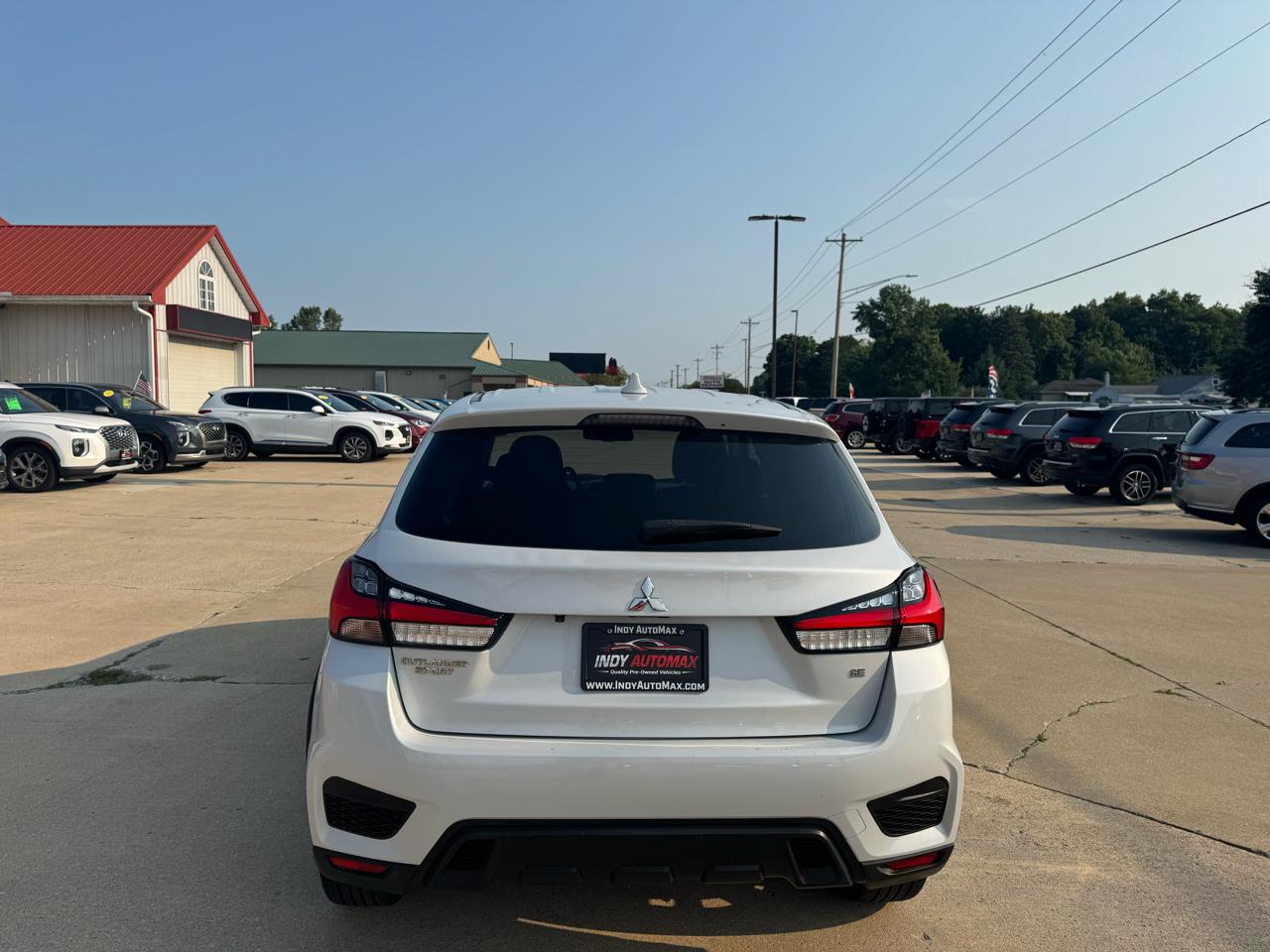 Mitsubishi Outlander Sport 2.0 ES 4WD 2024