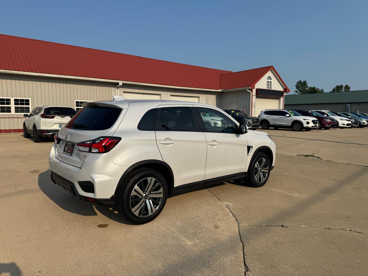Mitsubishi Outlander Sport 2.0 ES 4WD 2024