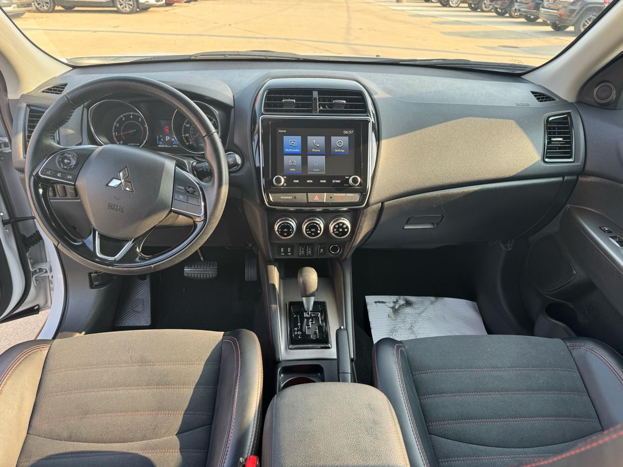 Mitsubishi Outlander Sport 2.0 ES 4WD 2024
