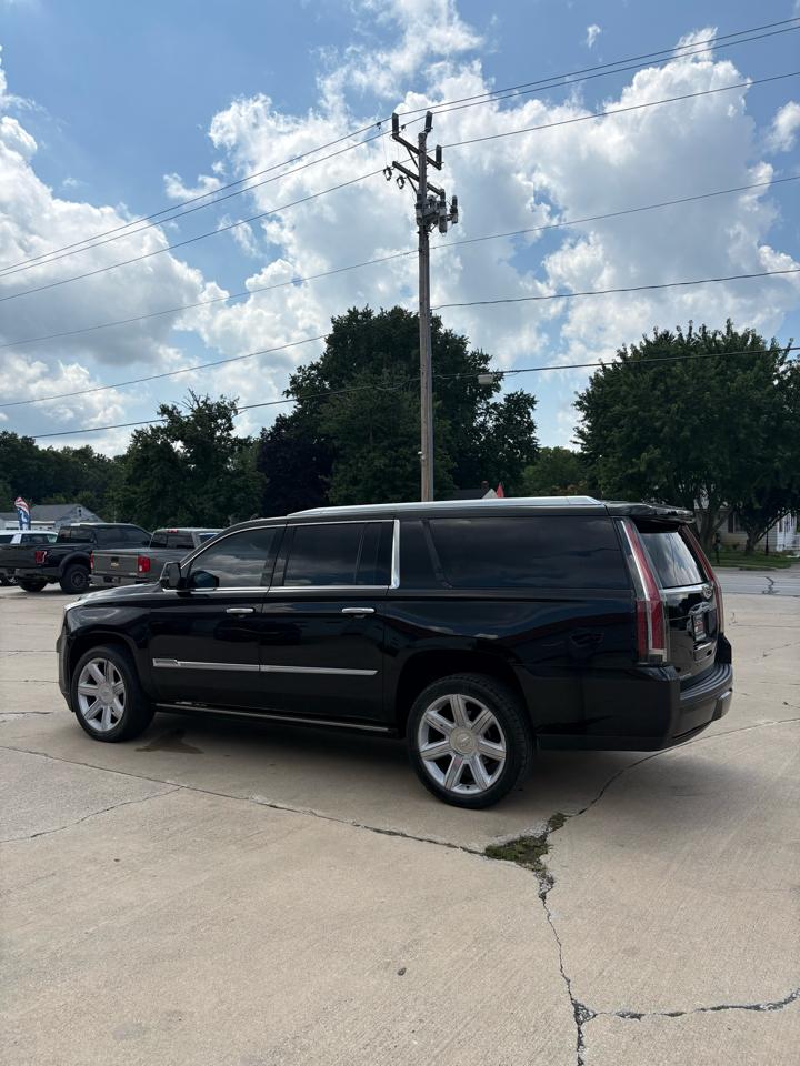 Cadillac Escalade ESV Premium 4WD 2016