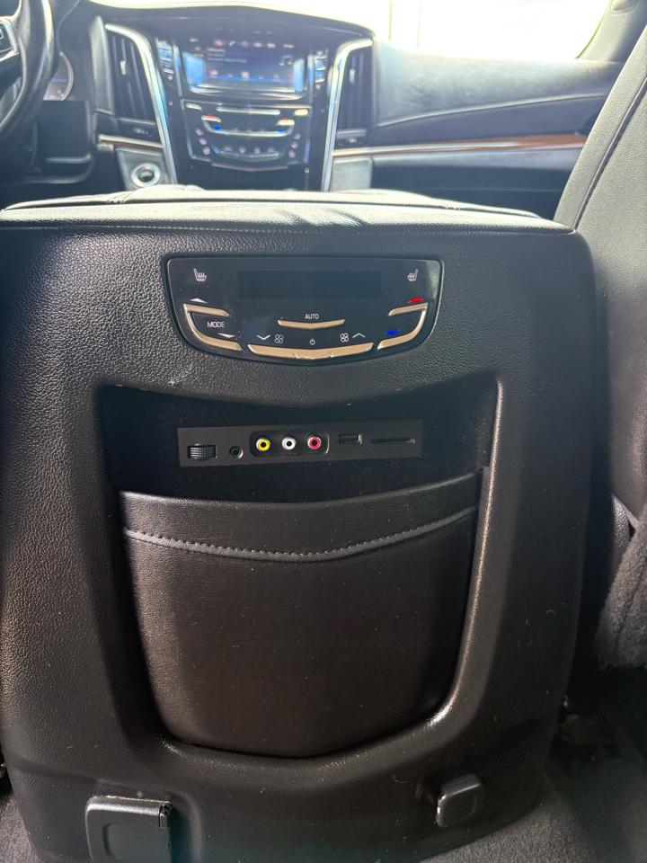 Cadillac Escalade ESV Premium 4WD 2016