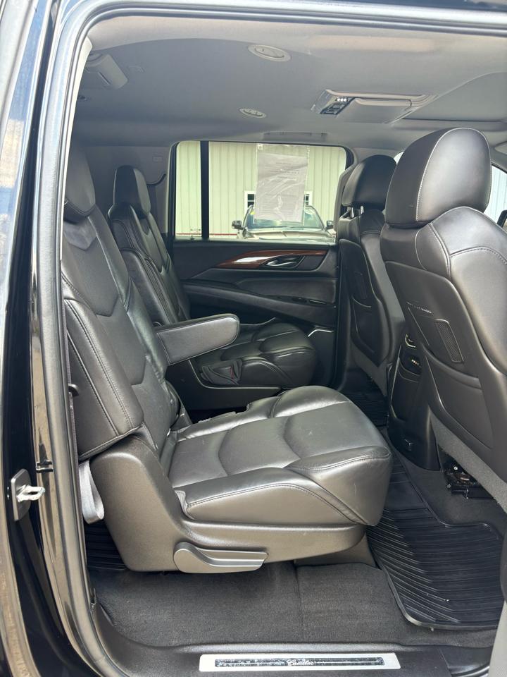 Cadillac Escalade ESV Premium 4WD 2016
