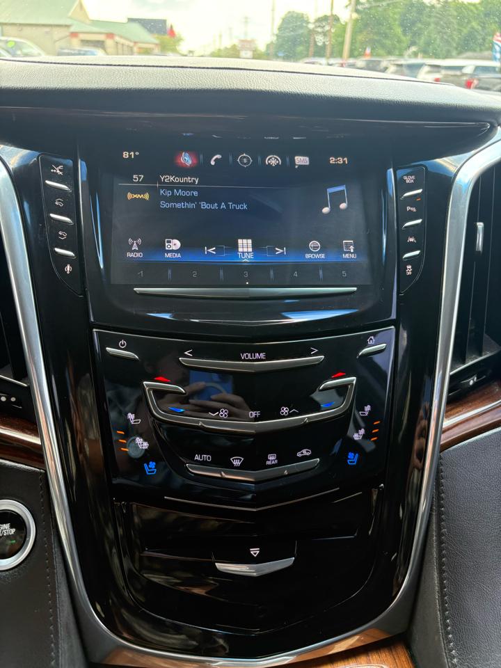 Cadillac Escalade ESV Premium 4WD 2016