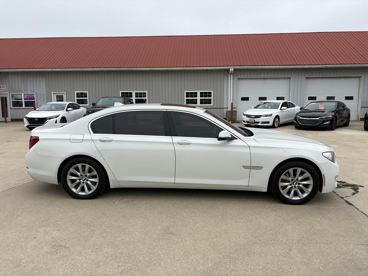 BMW 7-Series 740Li xDrive 2013