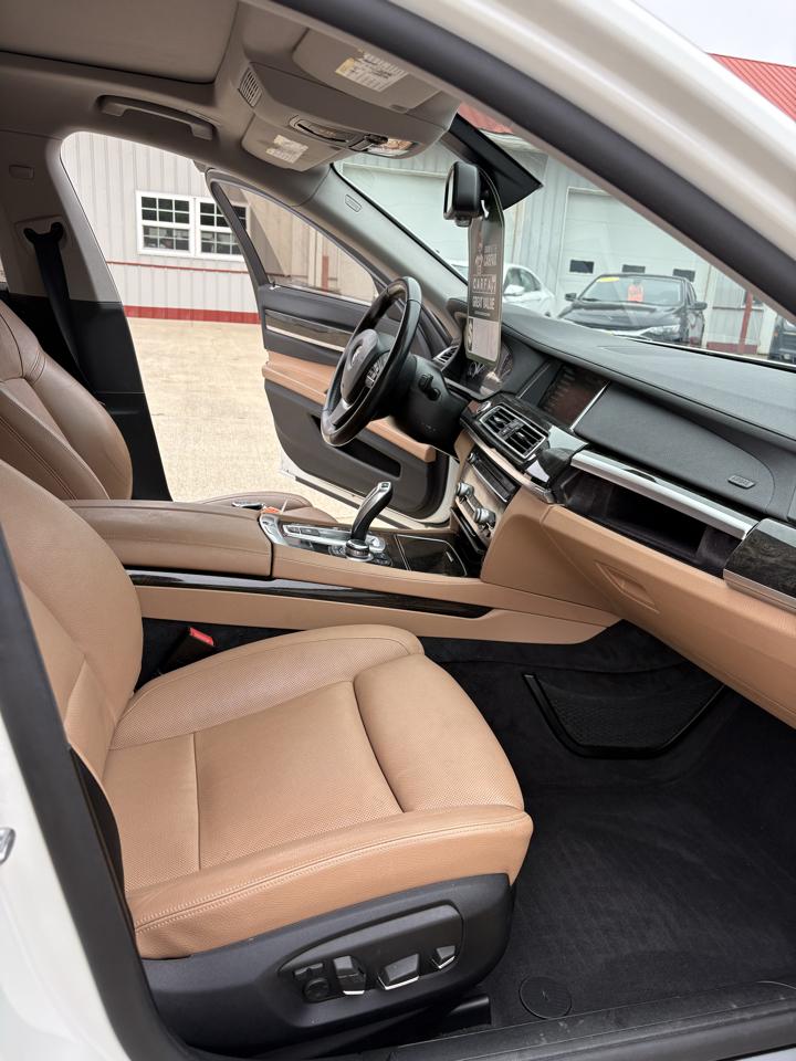 BMW 7-Series 740Li xDrive 2013