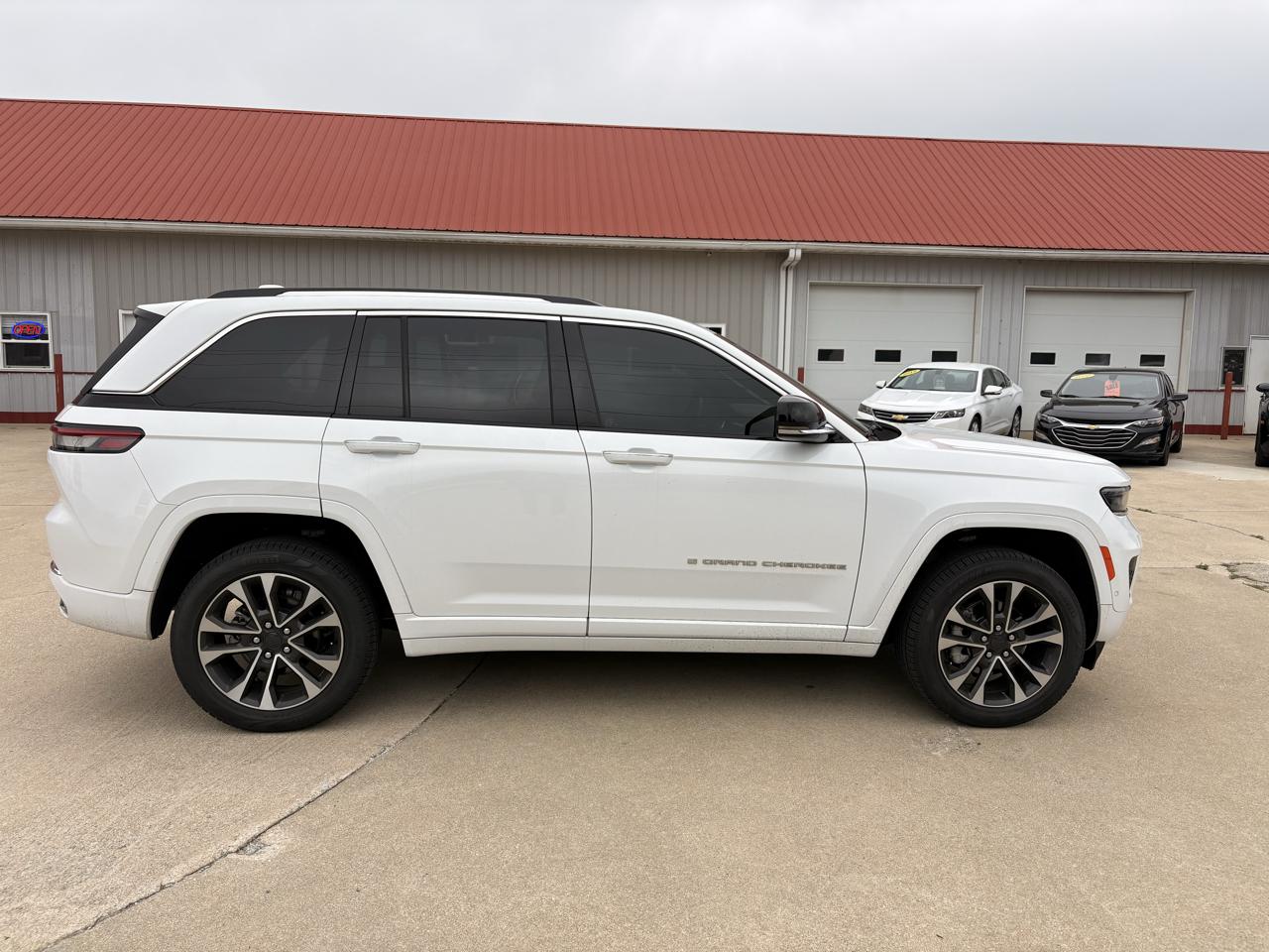 Jeep Grand Cherokee Overland 4WD 2022