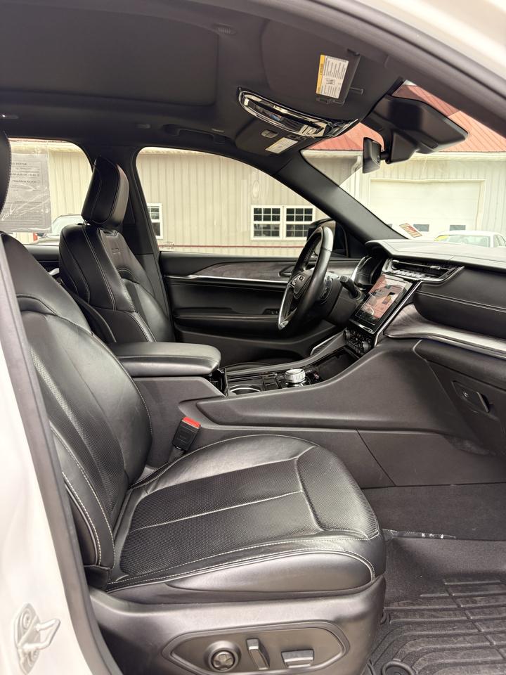 Jeep Grand Cherokee Overland 4WD 2022