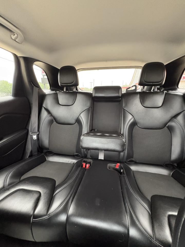 Jeep Cherokee Latitude Plus 4WD 2020