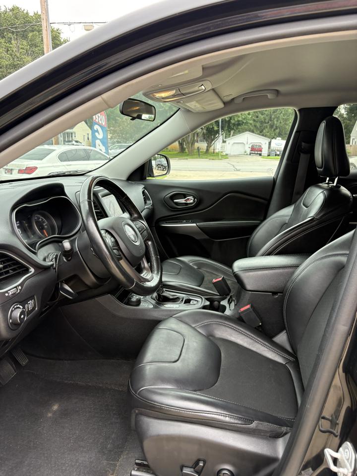 Jeep Cherokee Latitude Plus 4WD 2020