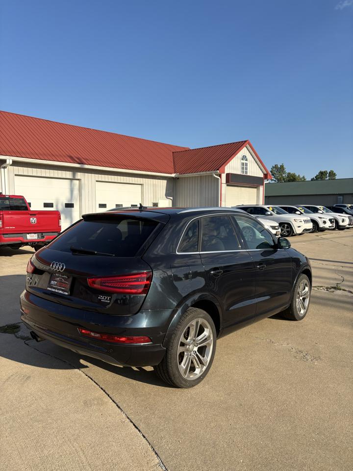 Audi Q3 2.0T quattro Premium Plus 2015