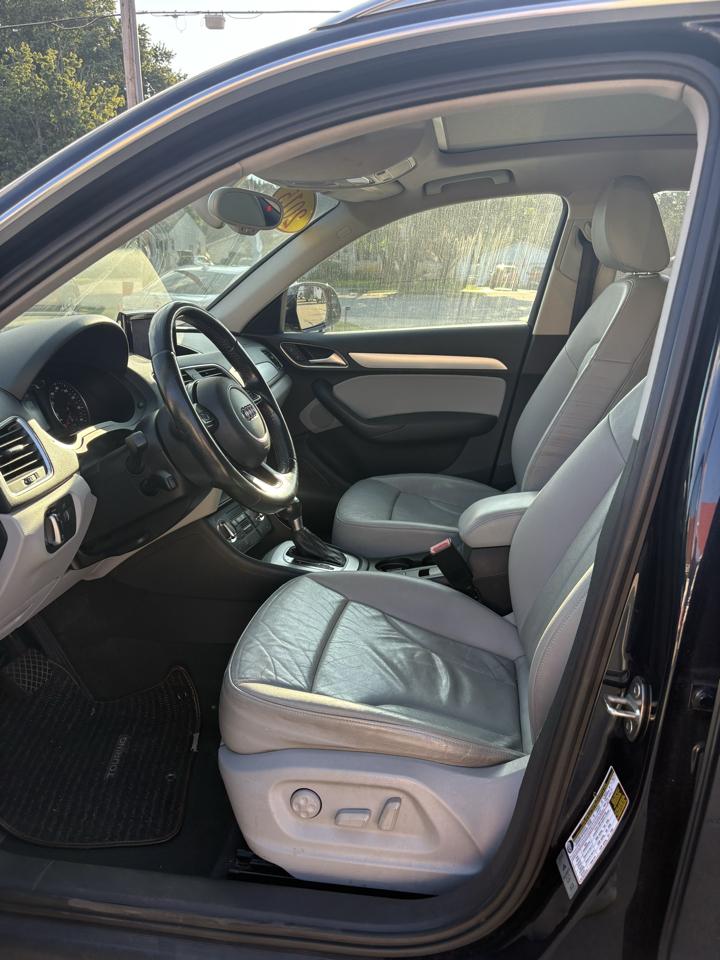 Audi Q3 2.0T quattro Premium Plus 2015