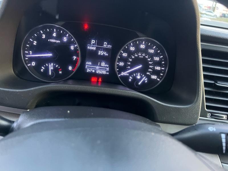 Hyundai Elantra SE 6AT 2017