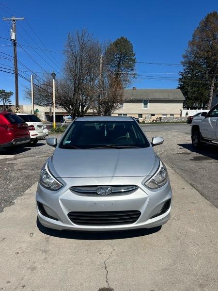 Hyundai Accent SE 4-Door 6A 2017