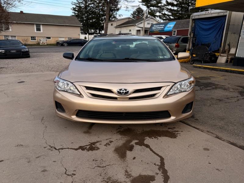 Toyota Corolla S 5-Speed MT 2013