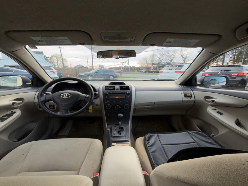 Toyota Corolla S 5-Speed MT 2013