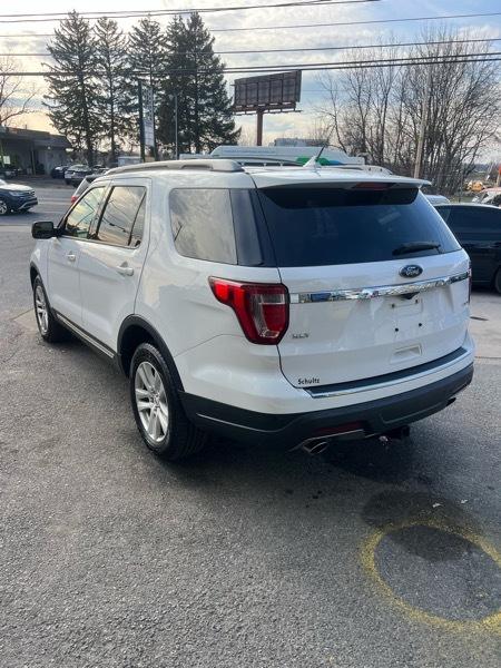 Ford Explorer XLT 4WD 2018