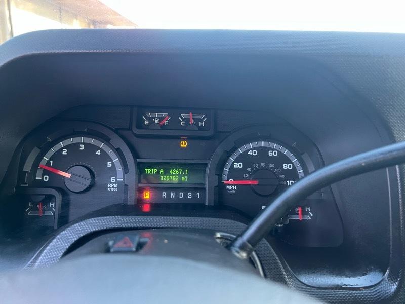 Ford Econoline E-350 XLT Super Duty Extended 2012