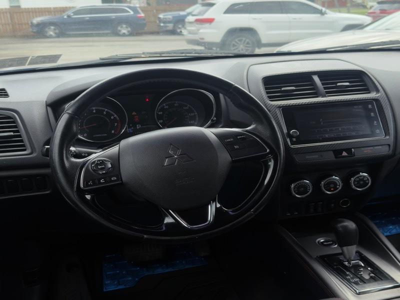 Mitsubishi Outlander Sport 2.4 SE 4WD CVT 2018