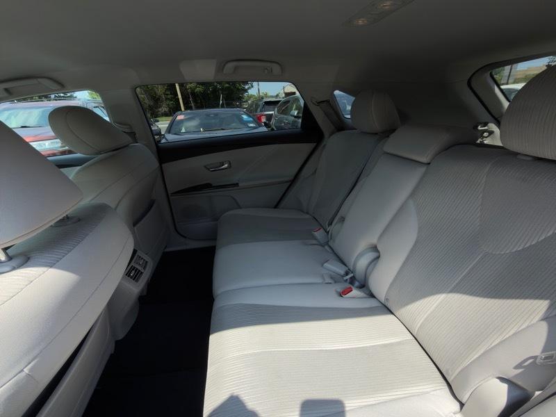 Toyota Venza LE I4 AWD 2014