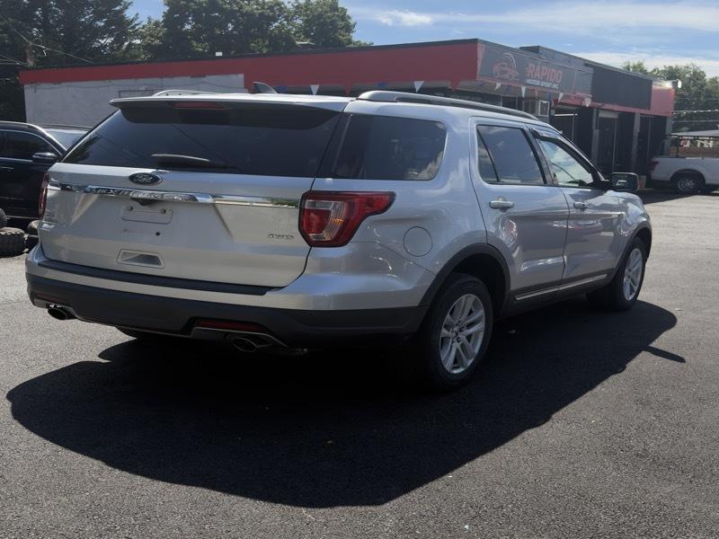 Ford Explorer XLT 4WD 2018