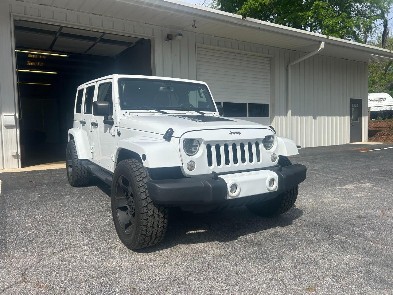 Jeep Wrangler Unlimited Sahara 4WD 2014