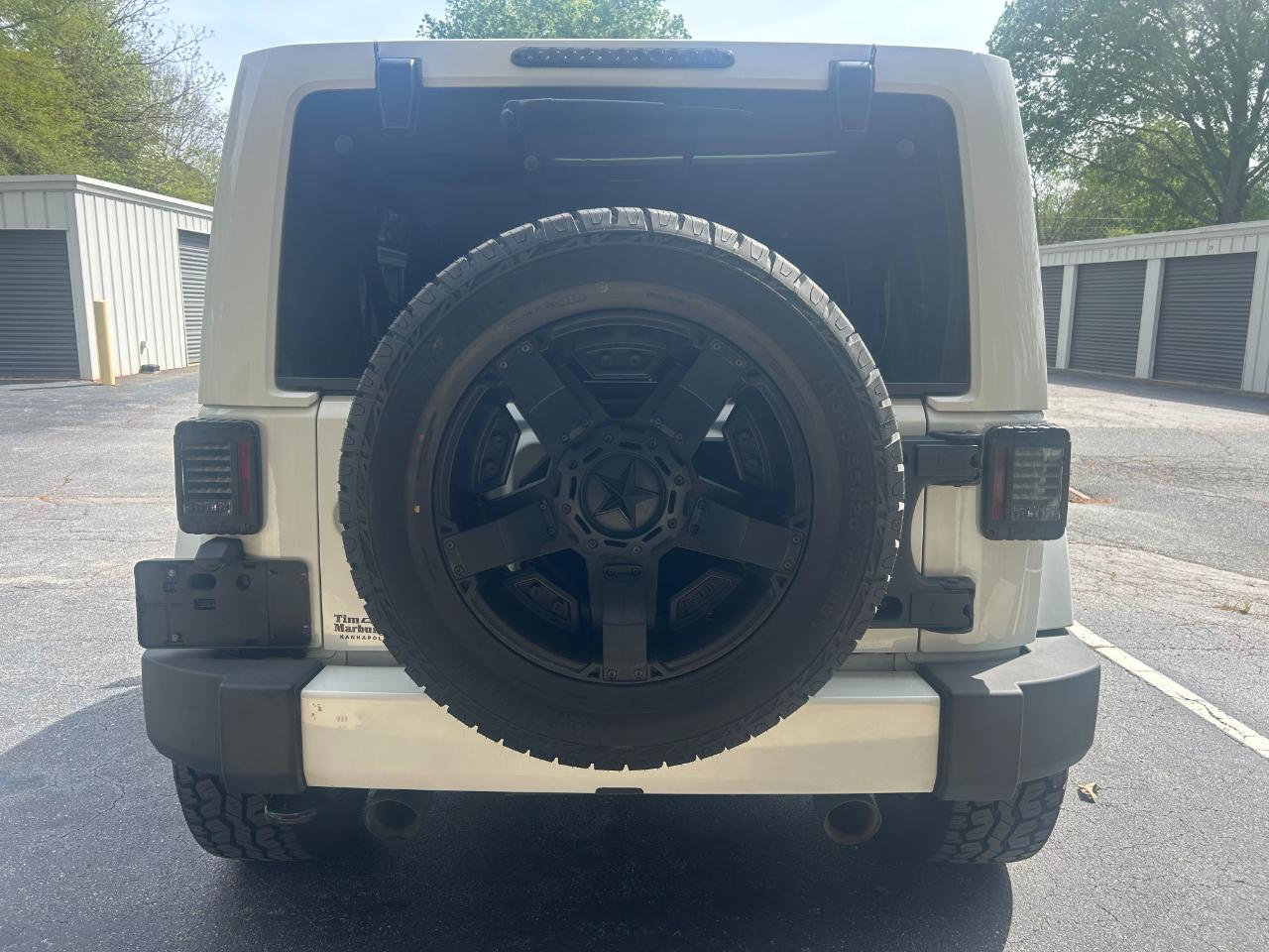 Jeep Wrangler Unlimited Sahara 4WD 2014