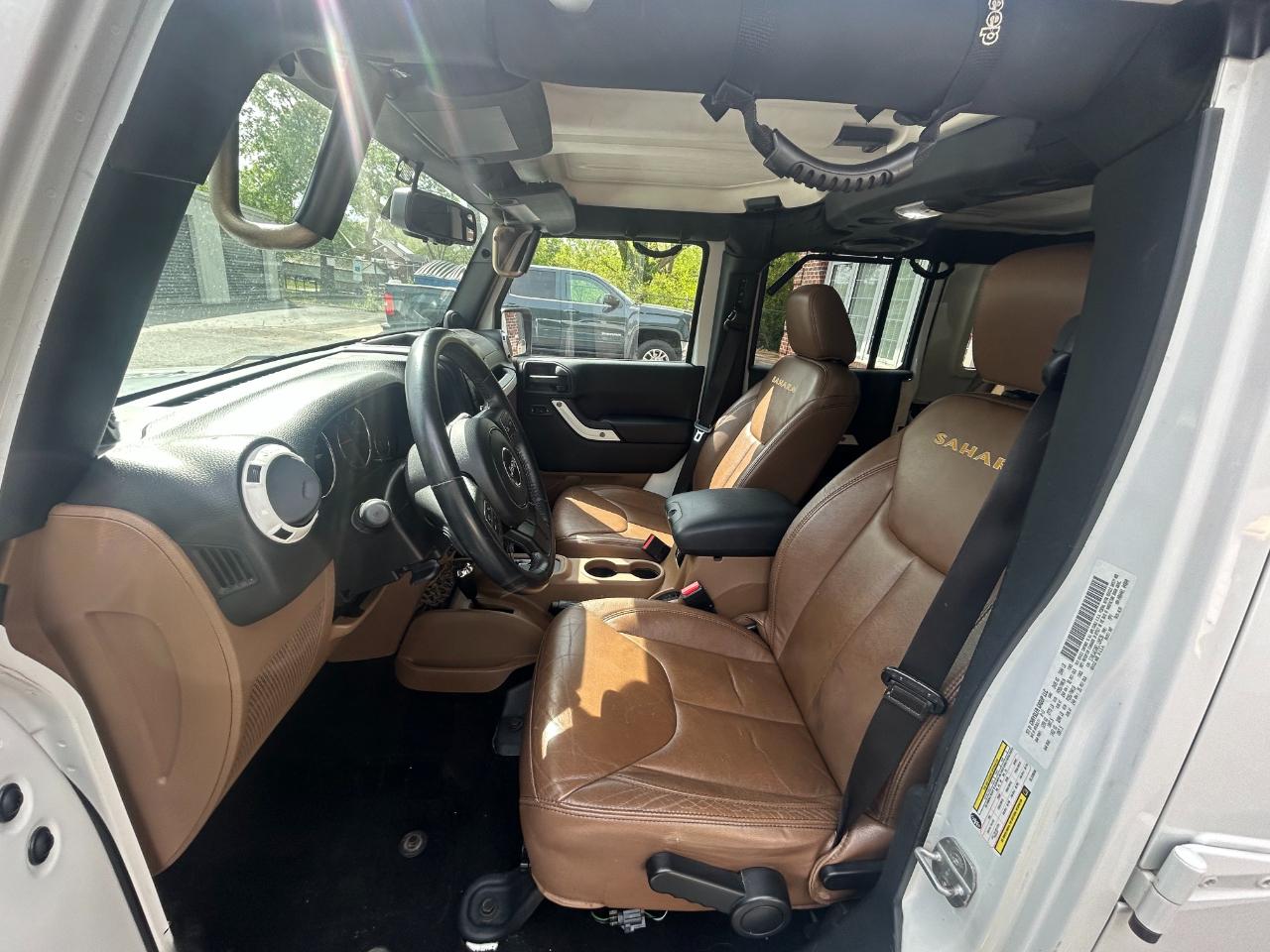 Jeep Wrangler Unlimited Sahara 4WD 2014
