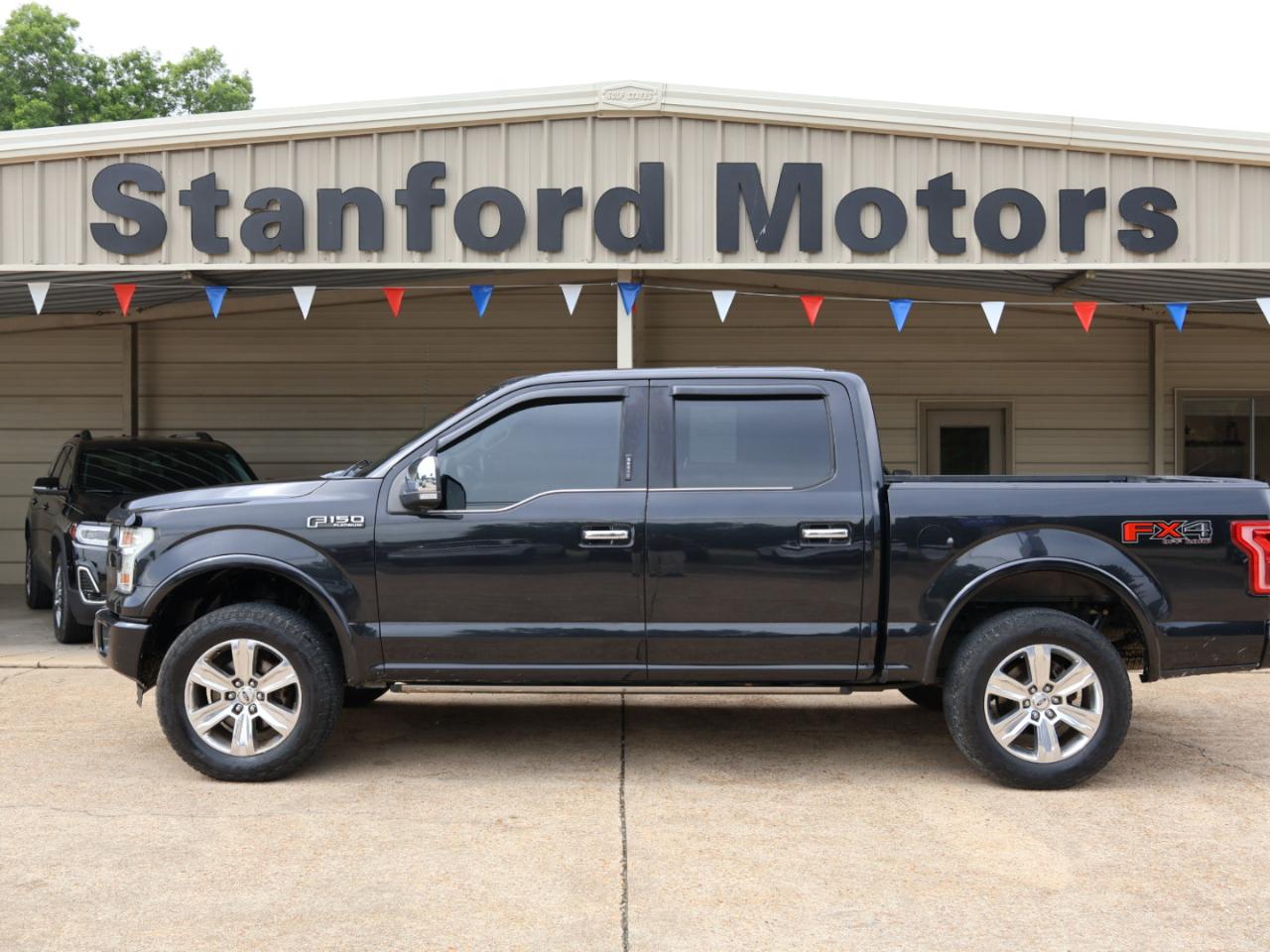 2015 Ford F-150 4WD SuperCrew 145" King Ranch