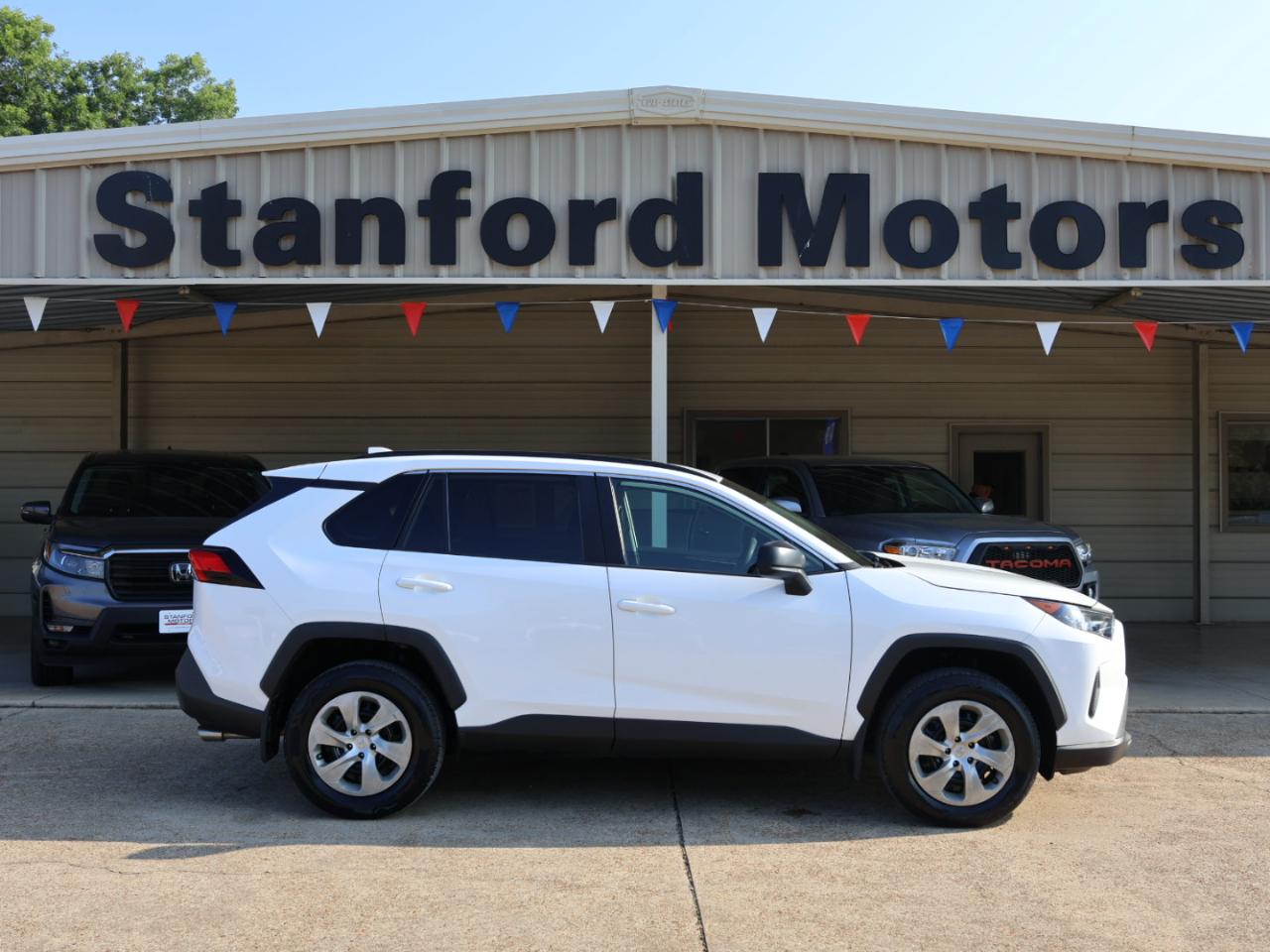 2020 Toyota RAV4 LE FWD (Natl)