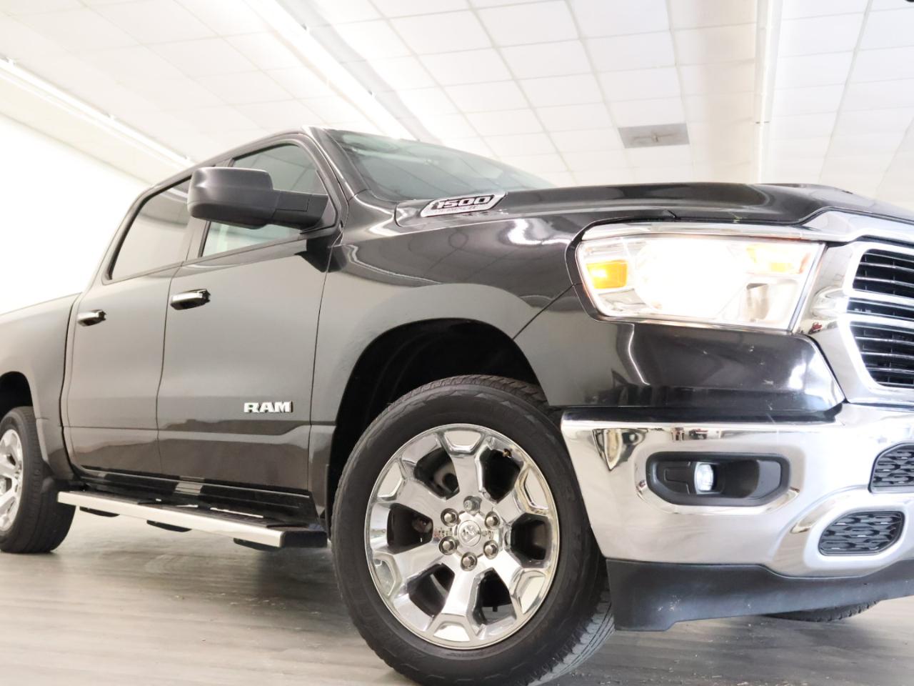2020 RAM 1500 Big Horn 4x4 Crew Cab 5'7" Box